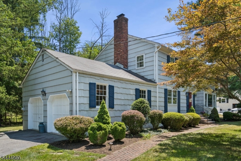 7 Timber Dr