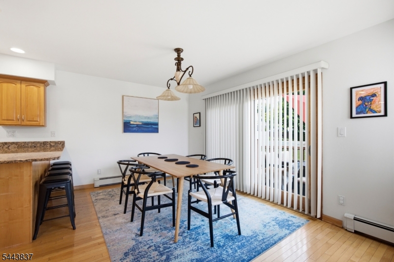 8 Oakwood Rd