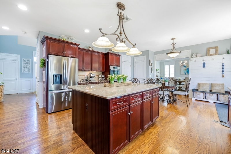 8 Ferndale Pl