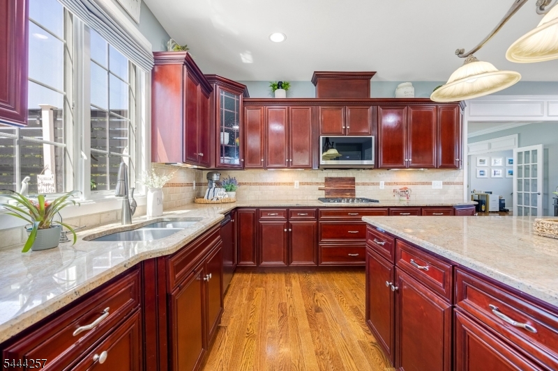 8 Ferndale Pl