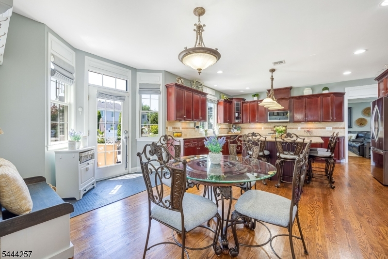8 Ferndale Pl