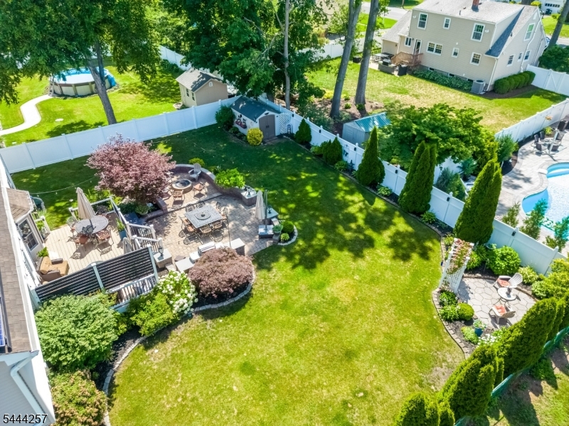 8 Ferndale Pl