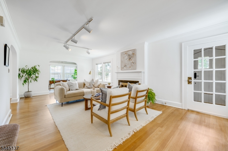 7 Bradford Ave