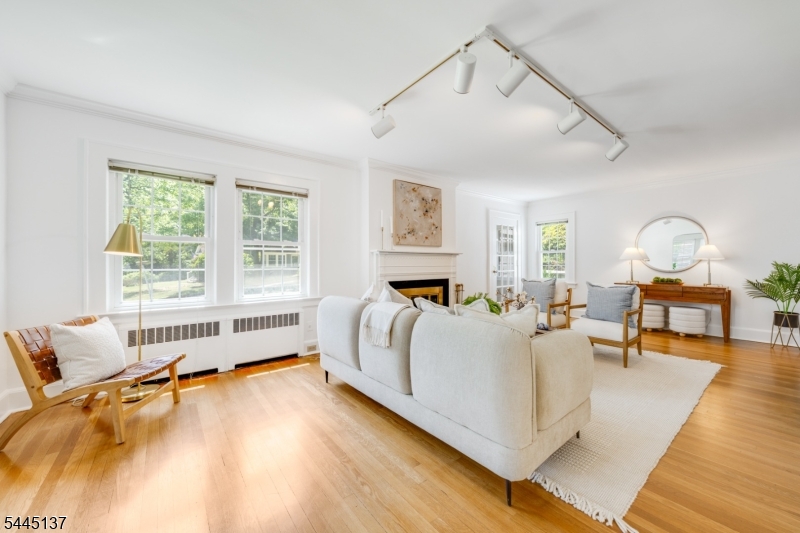 7 Bradford Ave