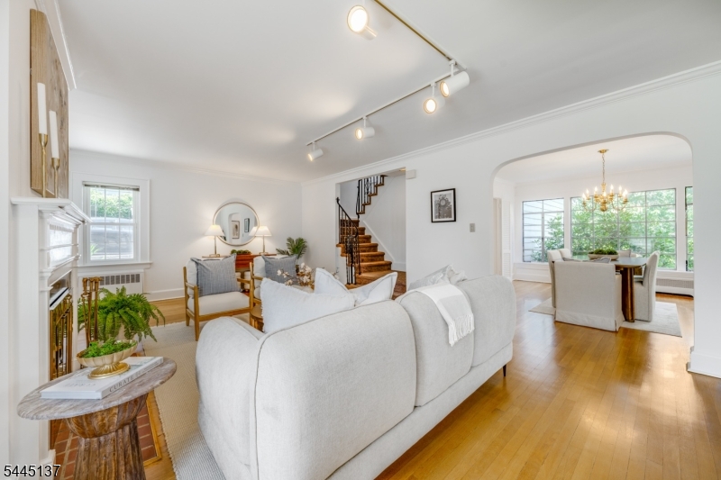 7 Bradford Ave