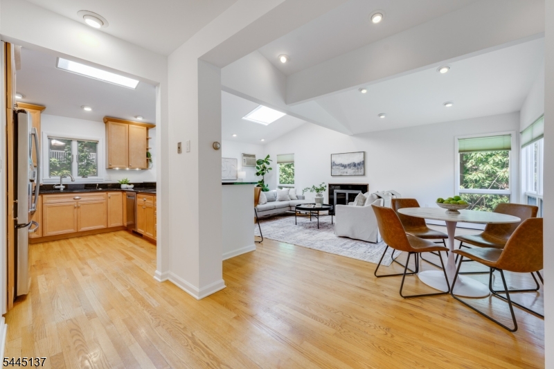 7 Bradford Ave