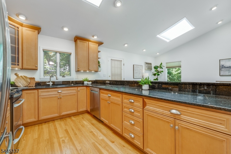 7 Bradford Ave