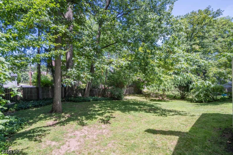 7 Bradford Ave