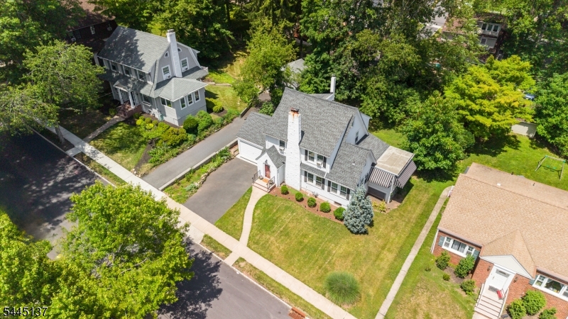 7 Bradford Ave