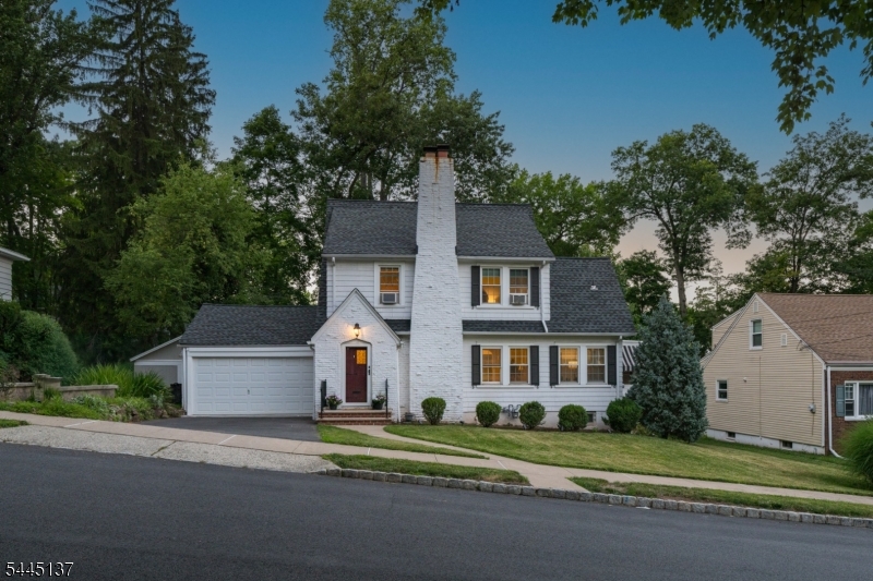 7 Bradford Ave