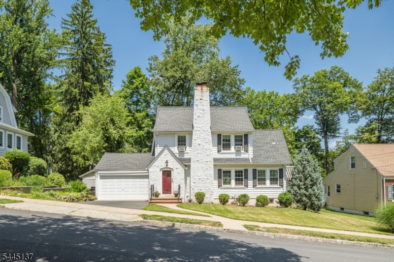 7 Bradford Ave