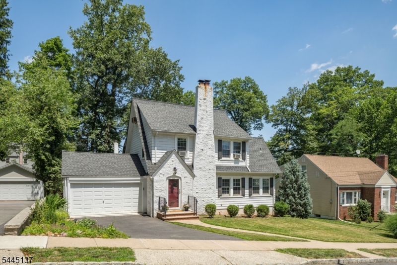 7 Bradford Ave