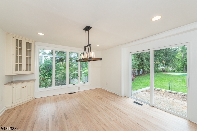 163 Sand Spring Rd