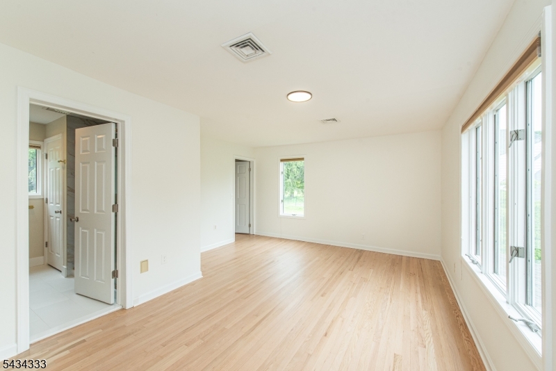 163 Sand Spring Rd