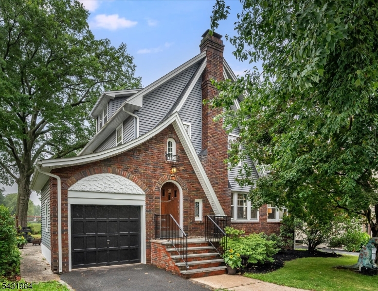 38 Burroughs Way