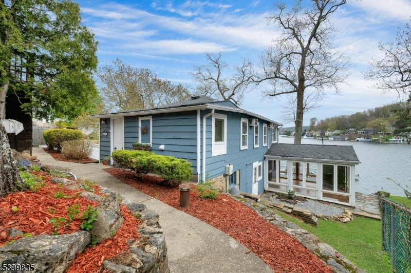78 Ithanell Rd
