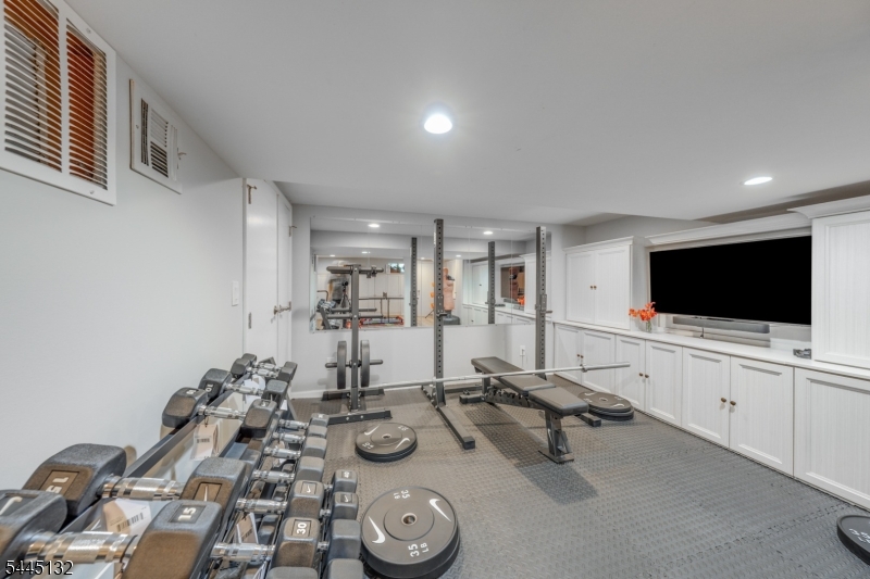 23 Kimball St