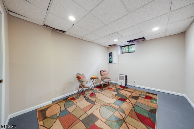 61 Glenwood Rd