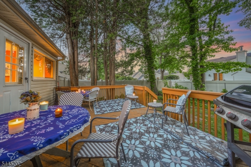 61 Glenwood Rd