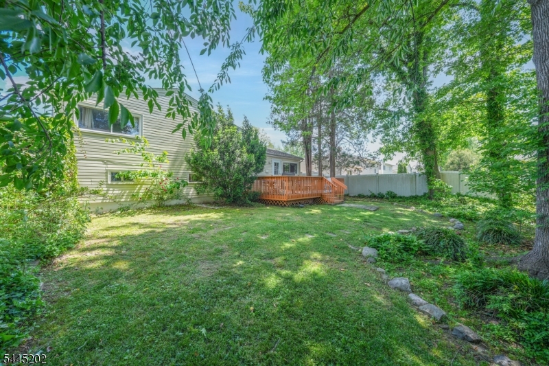61 Glenwood Rd