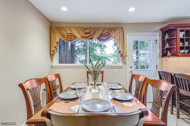 61 Glenwood Rd