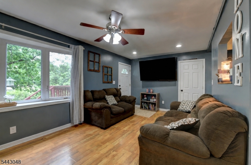 101 Old Clove Rd