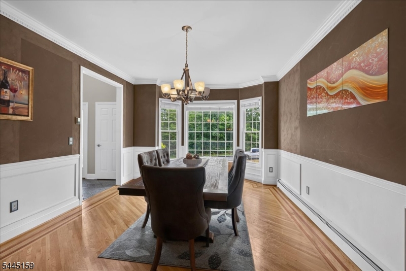 12 Angelo Dr