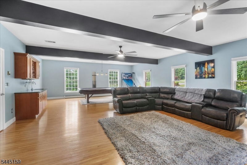 12 Angelo Dr