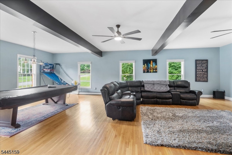 12 Angelo Dr