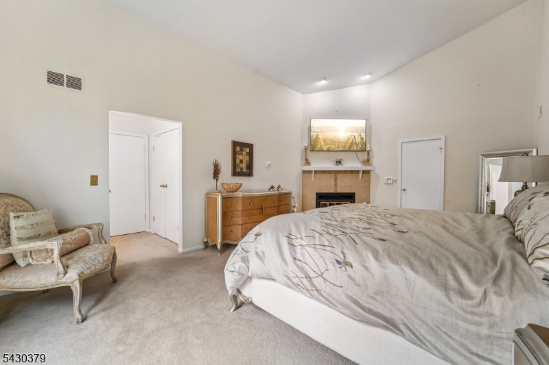8 Union Hill Rd