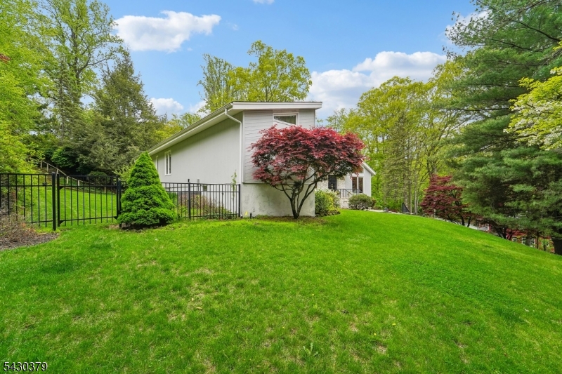 8 Union Hill Rd