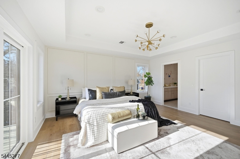 25 Claremont Ave