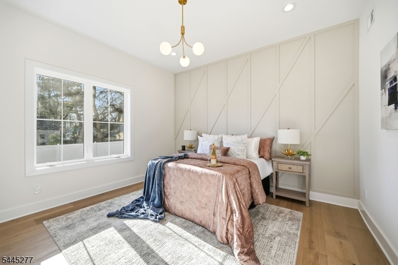 25 Claremont Ave