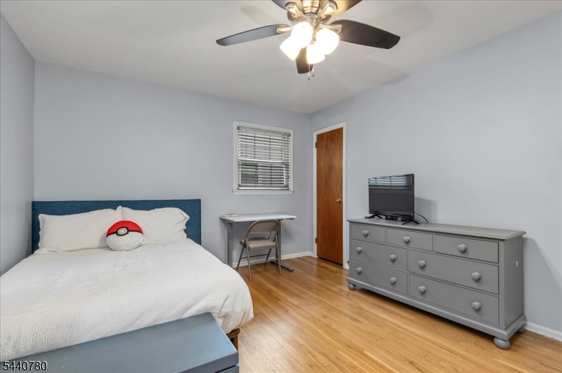 2104 Shady Ln