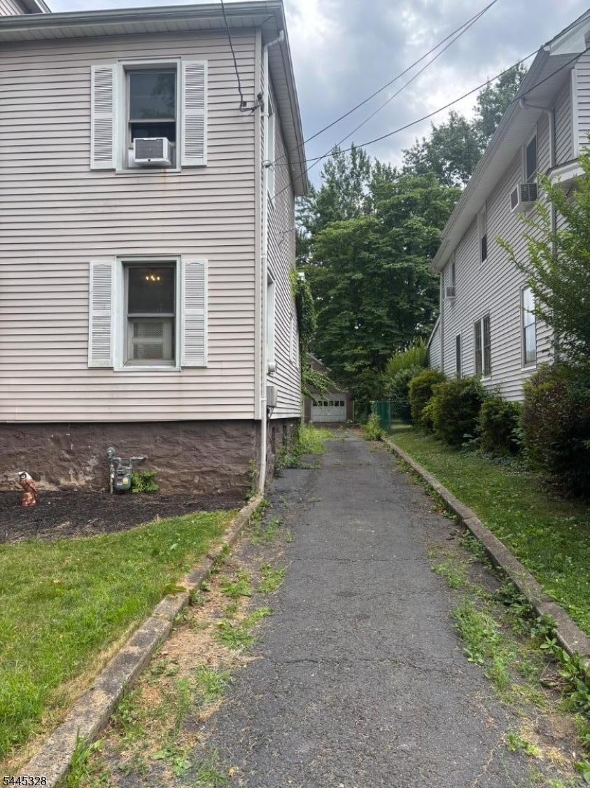 245 4Th Ave