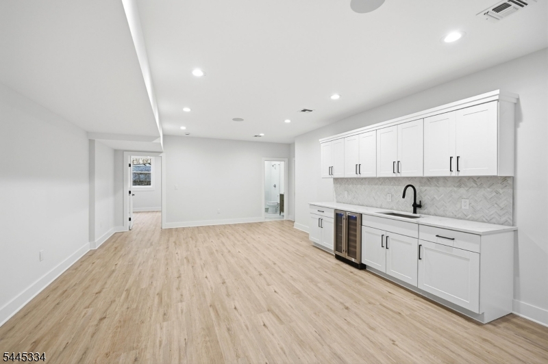 15 Highland Dr