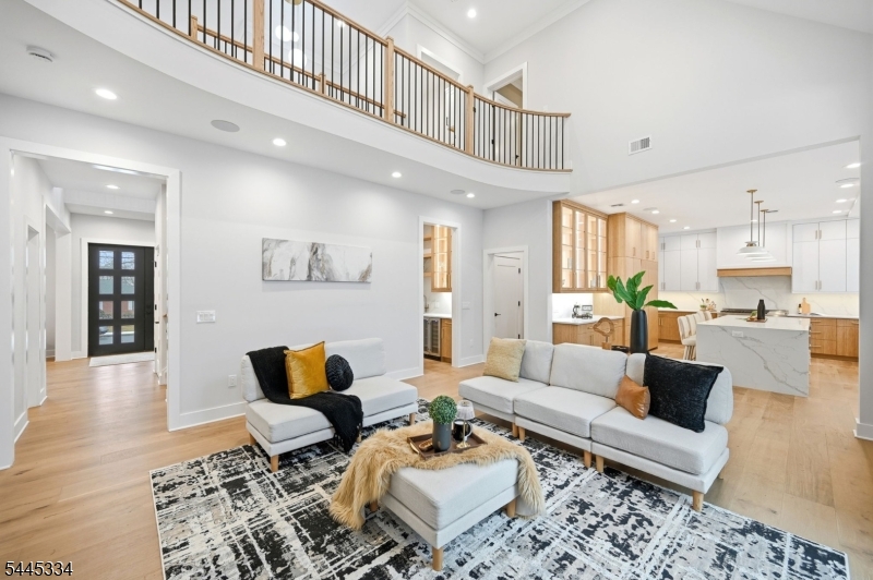 15 Highland Dr