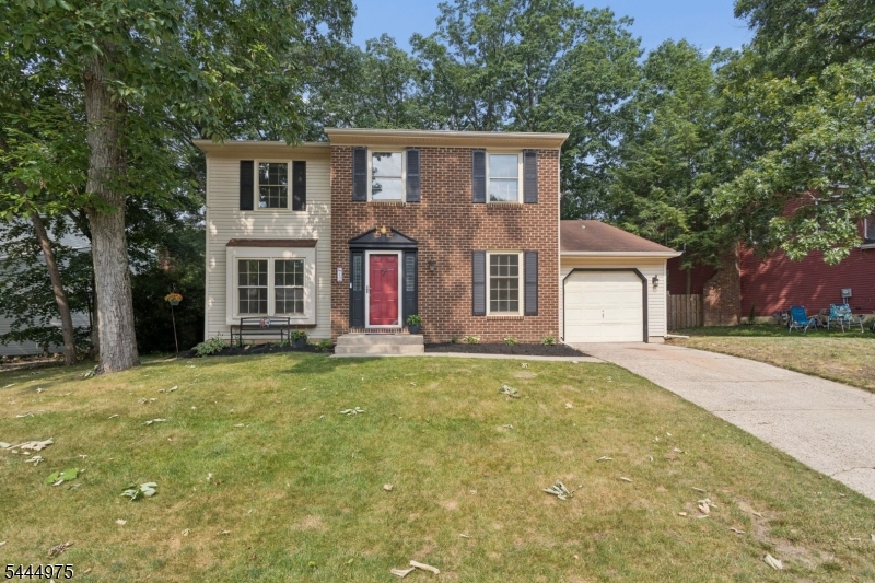 12 Shadow Oak Ct