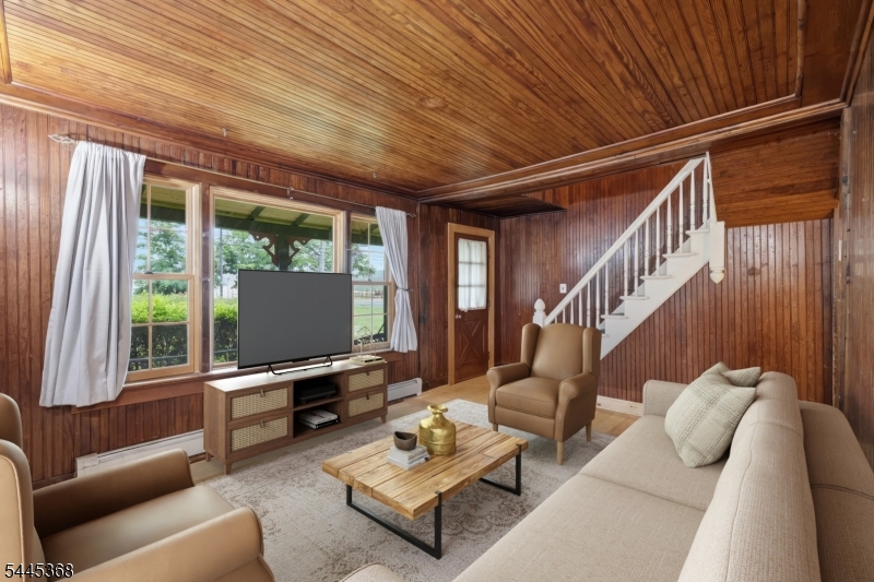 116 Sand Shore Rd