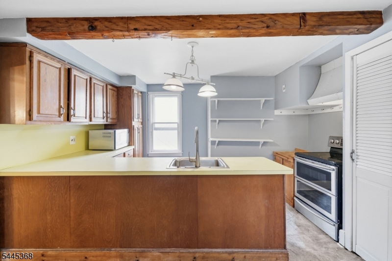 116 Sand Shore Rd