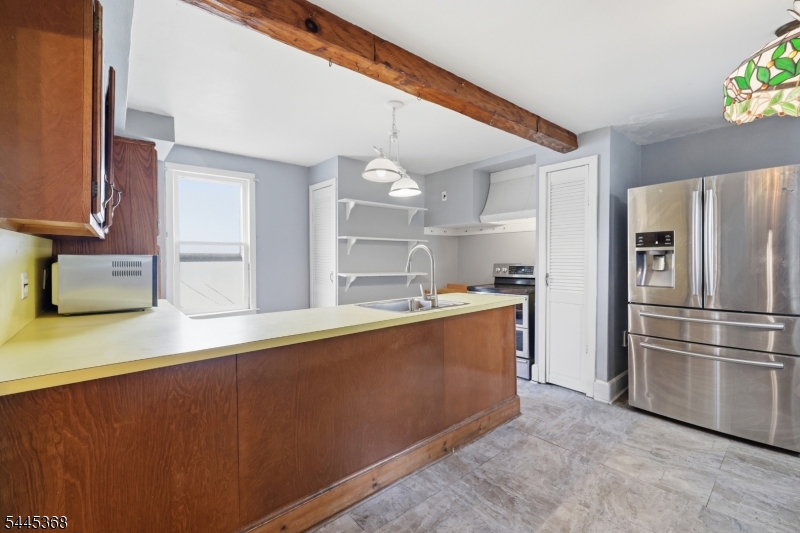116 Sand Shore Rd