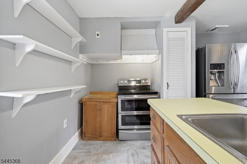 116 Sand Shore Rd