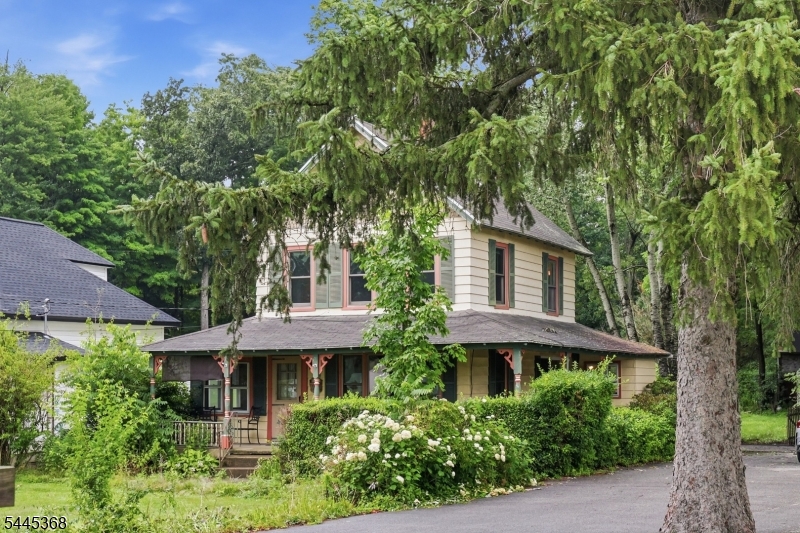 116 Sand Shore Rd