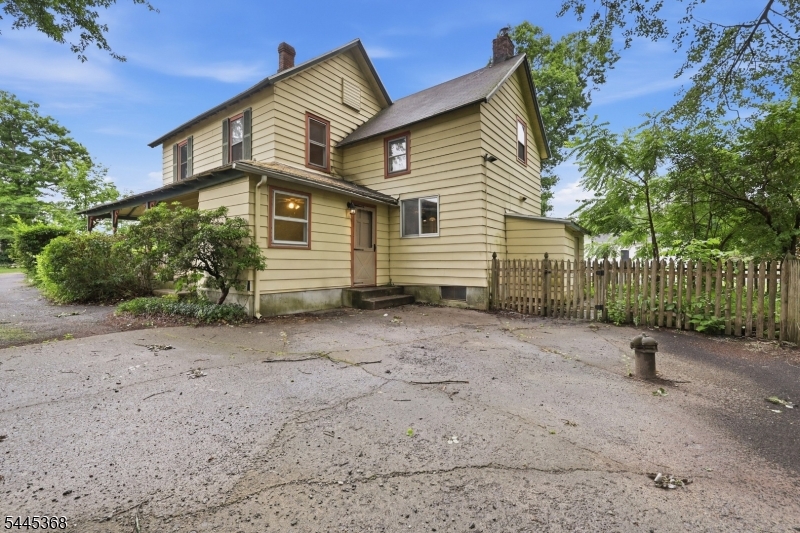 116 Sand Shore Rd