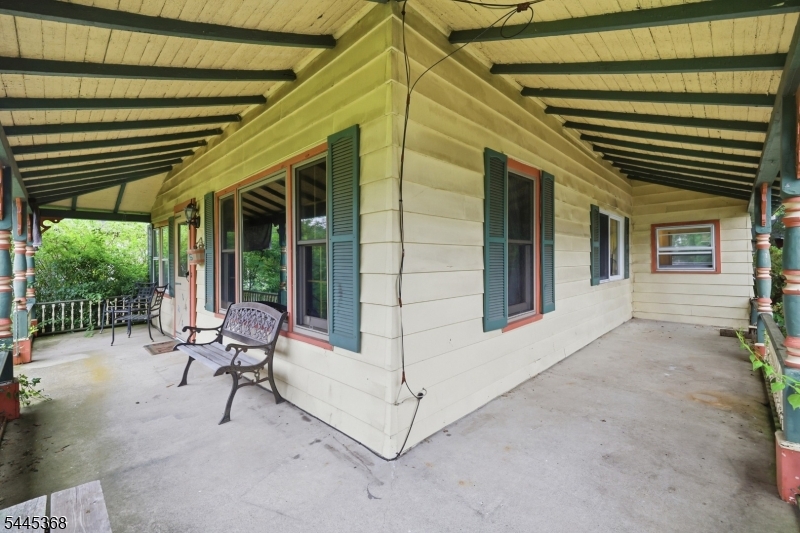 116 Sand Shore Rd