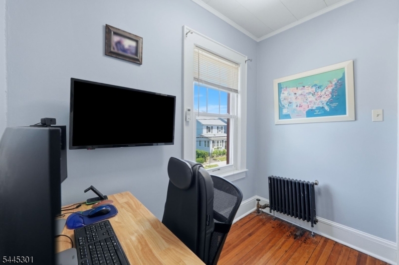 56 Essex Ave
