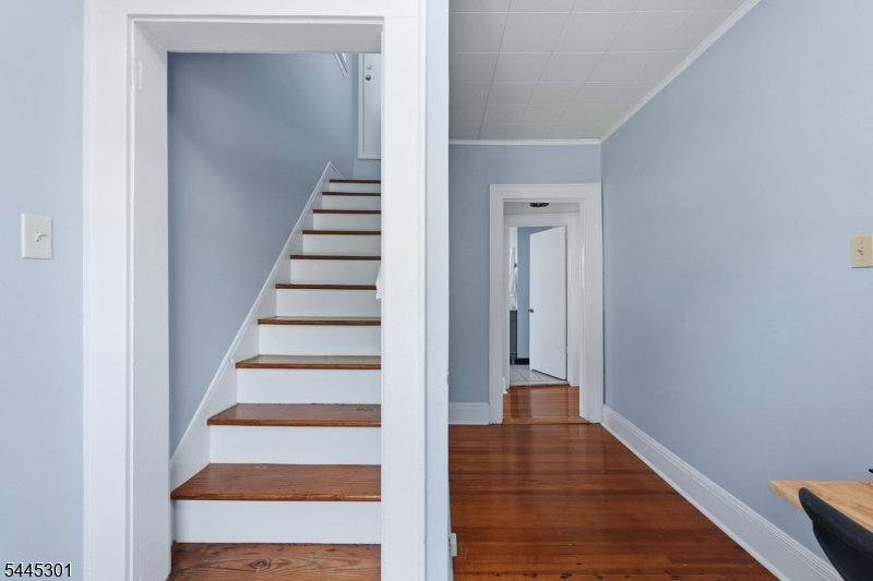 56 Essex Ave