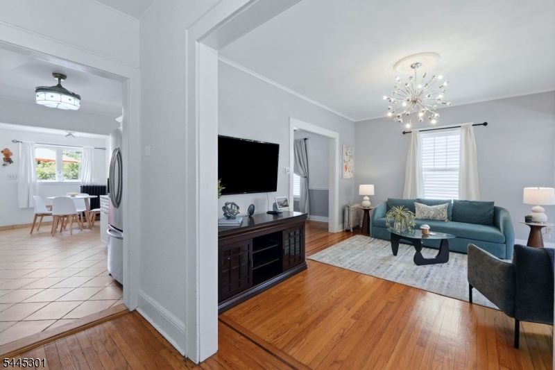 56 Essex Ave