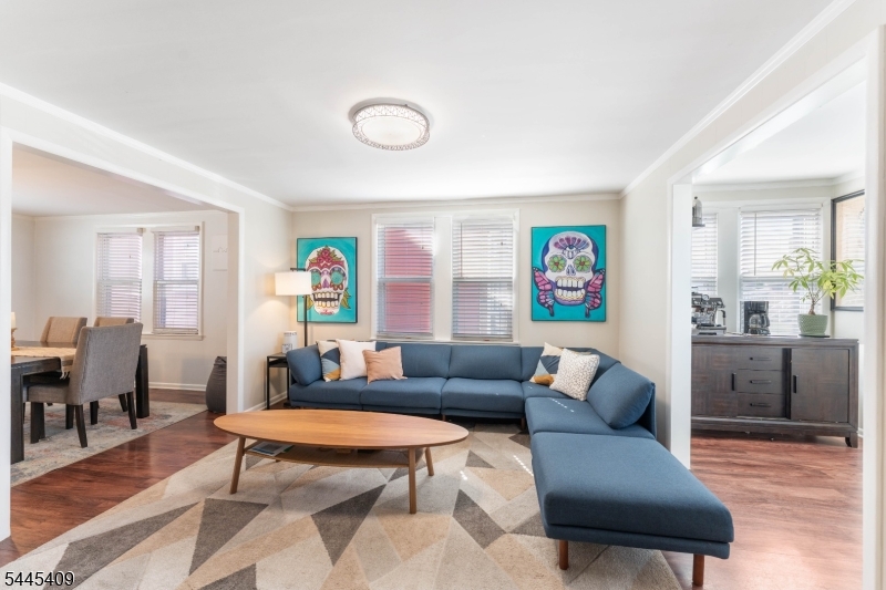 32 Arlington Blvd