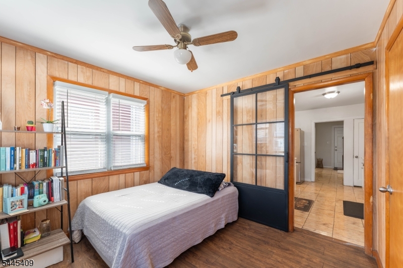 32 Arlington Blvd